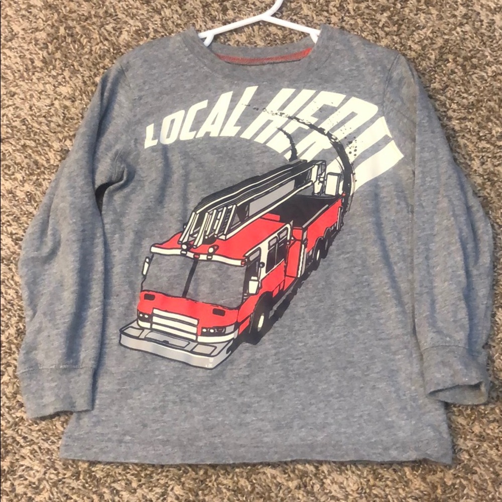 Kid boys long sleeve Tee with fire truck